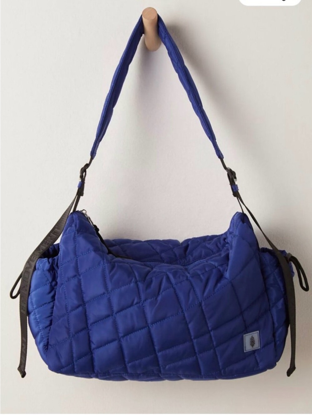 FP Movement Off The Path Carryall Gym Bag (Electric Shock)